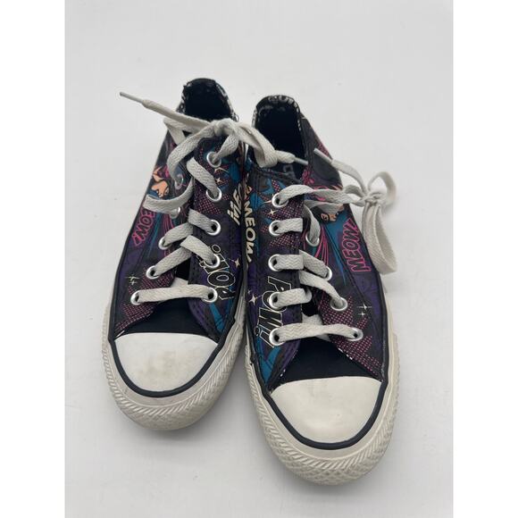 CONVERSE Womens SIZE 6 CAT WOMAN Meow DC COMICS SHOES LOW TOP PRE-OWNED - Picture 2 of 6